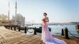 Art Wedding project #Wedinloveist in Istanbul Organizer : INLOVEIST by Daria Norkina Filmmaker : Renat Buts Style decorator : Anna-Maria Koval Florist : Florist Models: Shine Model Management MUAH : Ksenia Kavasoğlu Dress : Cathy Telle